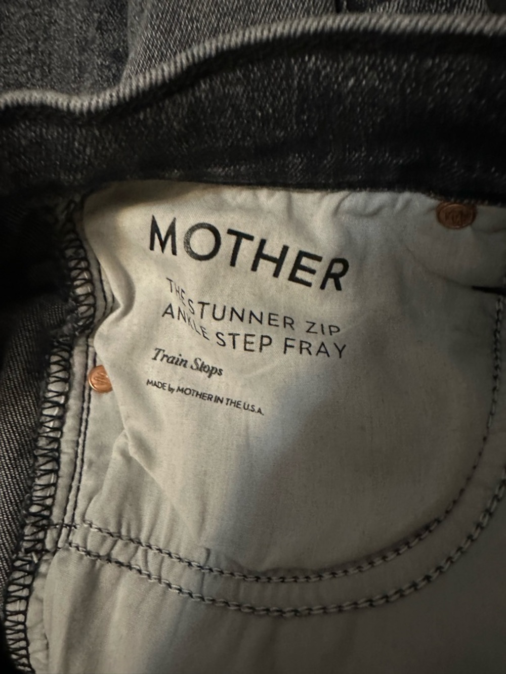 Mother - Stunner Zip Ankle Step Fray Skinny Jeans in Train Stops 25 - Picture 5 of 5